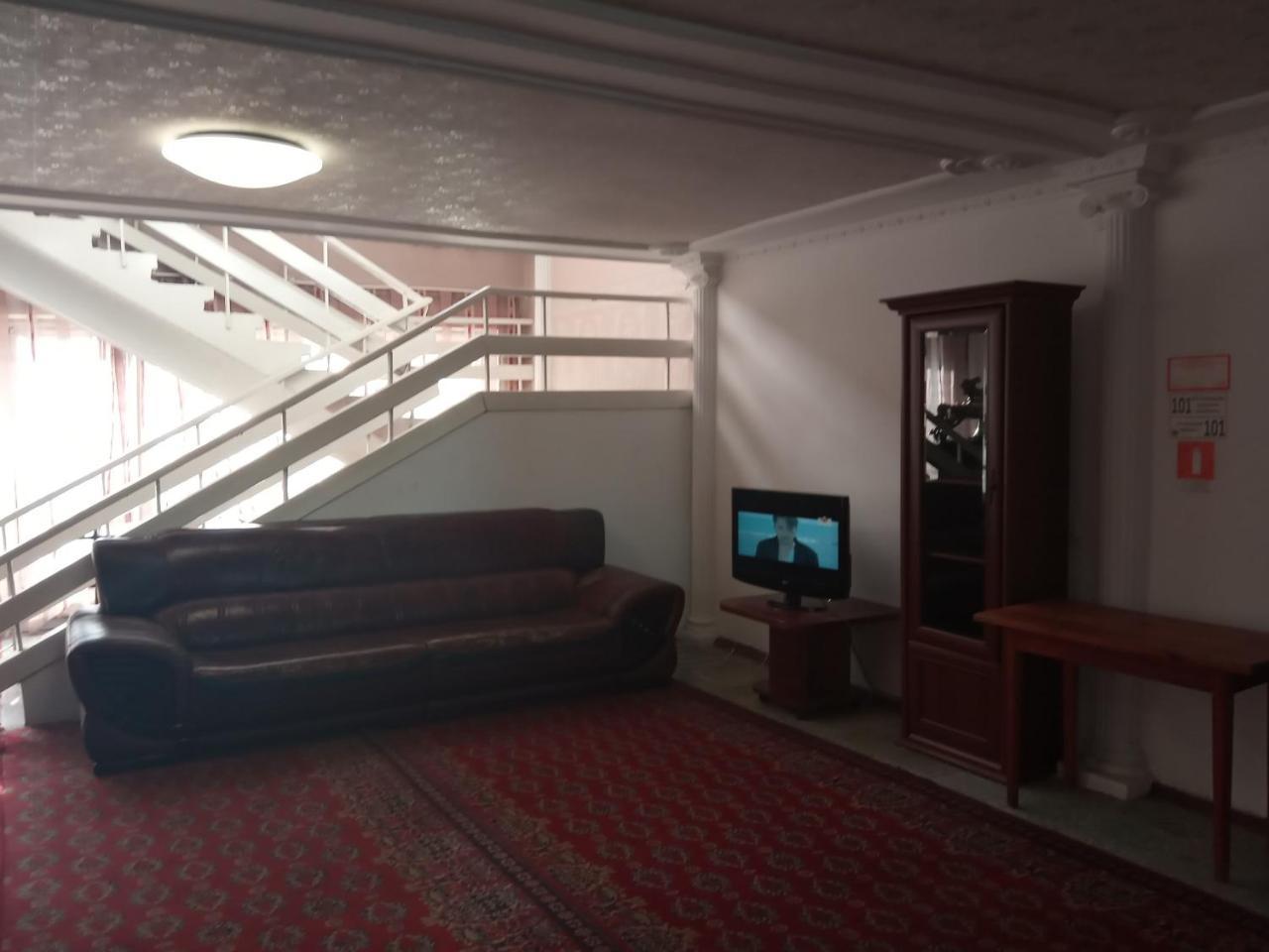 Panainn Hotel アルマトイ エクステリア 写真